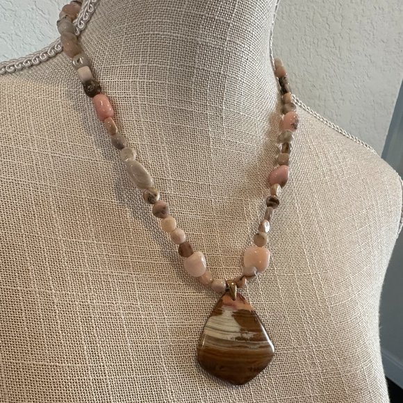Vintage One-of-a-Kind Stone Necklace - Picture 2 of 9